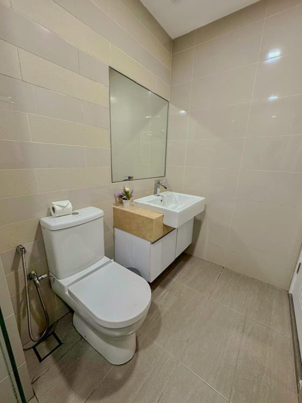 One Bukit Ceylon By Ohaus *